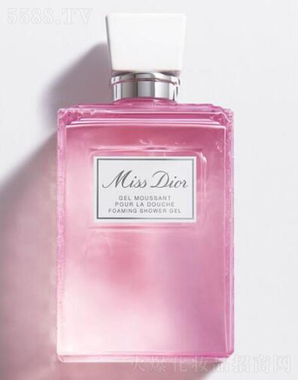 ��������̄գ��Ϻ������޹�˾���ϊWС����ԡ��¶ ����d����ĭ�غ��坍���w