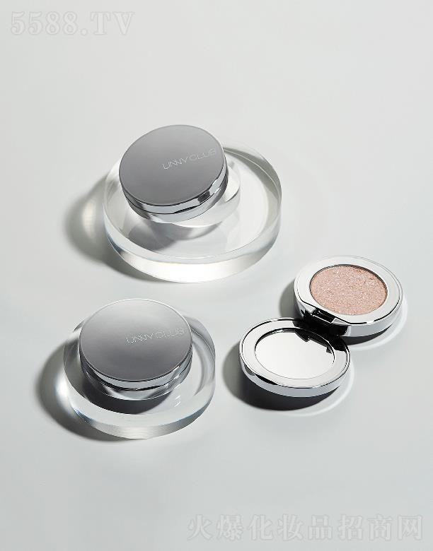 ���RƷ�ƹ������޹�˾������ʰ���Ųʸ߹�Ľ˹ 4.5g  ��ˮ�֊y