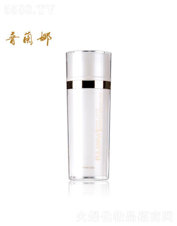 ������m����Ȼֲ�ﻯ�yƷ���F(tu��n)���޹�˾�����m��ѩɏ���r(sh��)��(r��n)�wˮ