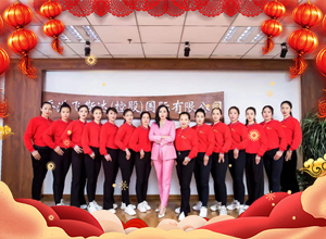 ���ߚwȥҲ�����R��(l��i)���g���w˹�_(d��)���﹧ף�����R���񣬸����pȫ���f(w��n)�������