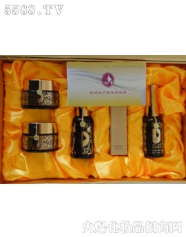 ��ɫ���w��