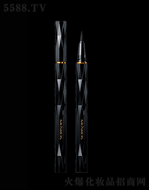 ��ɫ����۾��P-��