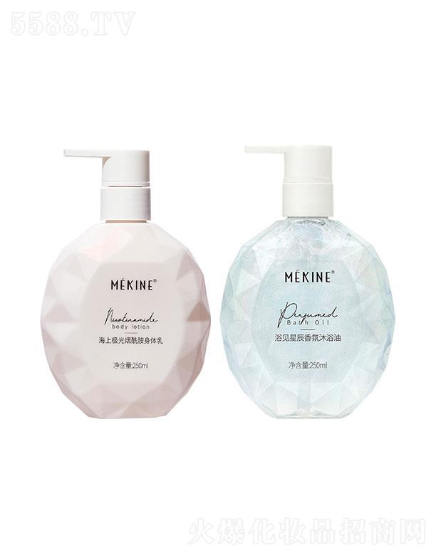 �V�ݿ�ޱ   ������ԡҊ(ji��n)�ǳ���ɳ�����ԡ¶���b   �坍���w