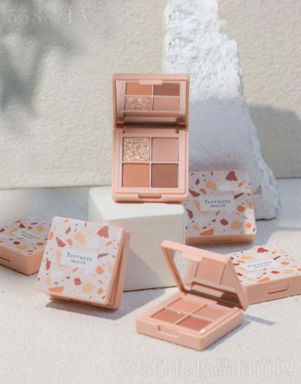 �K���K����   HOLD-LIVE���ʽz�q��Ӱ�P   �̲���ɫ