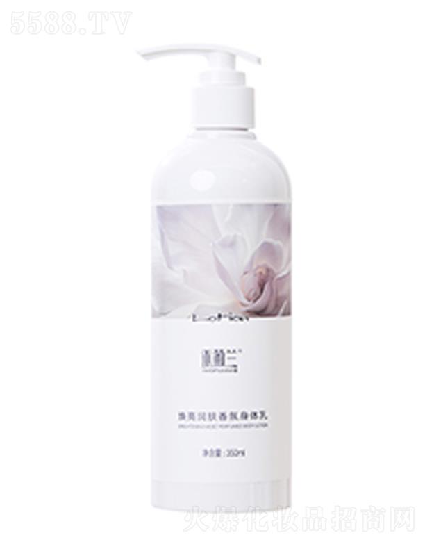 �����m�������w������w��