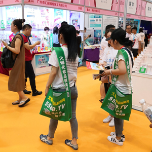 ���˵Ĉ�(ji��n)����͸¶�o�F����