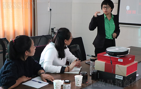 �𱬾W�_չ�͑���Ӗ����