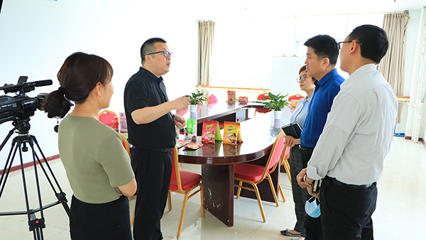 ���Қgӭʯ���@�^(q��)�\�I����κ����һ���W�R�𱬾W(w��ng)���^ָ��(d��o)��4