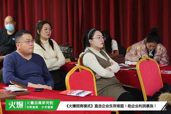 13�꽛(j��ng)����f����I(y��)��ͬ��C����������ģʽ��������I(y��)���F(xi��n)�������񱩝q