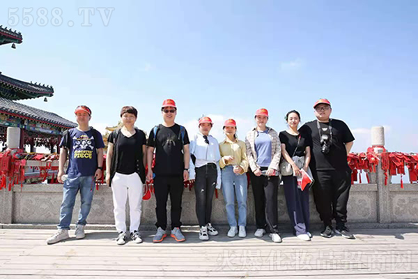 �����Ͼ�ɽ��������½�(j��ng)