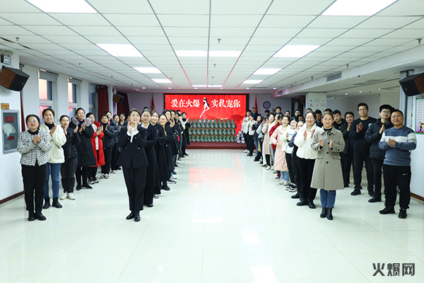 �펽�`���A������(m��ng)�»����𱬾W(w��ng)��T���l(f��)��Ů��(ji��)�YƷ��