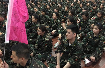 ��(j��ng)��(zh��ng)�o(w��)̎���ڣ���(j��ng)��(zh��ng)������������׌�����ϵĲ��߄�(d��ng)����