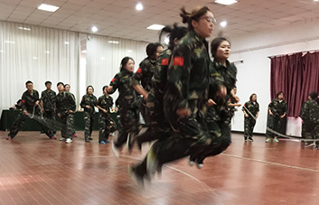 �����X�ѡ��Ʊ��O�����@һ·�҂��A��Ư����