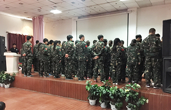 ����������һ���x�����㶼Ҫ�ٷְو�(ji��n)����