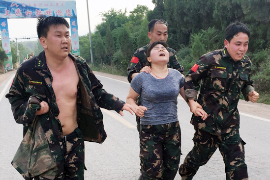 �҂��ߵ���·��ĥ�����ģ�