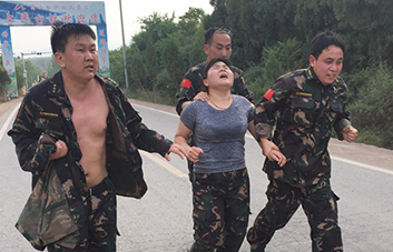 15����ͽ��ĥ�Z���𱬾W(w��ng)�T�;�Ӣ�F(tu��n)�(du��)���O�ޣ�