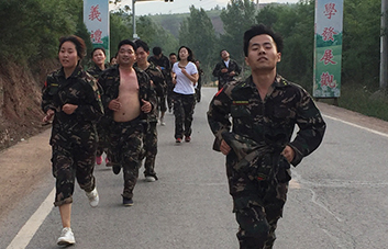 ͽ������15�������w�(y��n)���L(zh��ng)��·����ĥ�Z����Ѫ�Ի�����