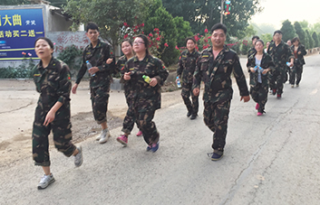 ��Փ�ǔv��߀�Ǳ������҂��]�ЁG���κ�һ��(g��)�ˣ�